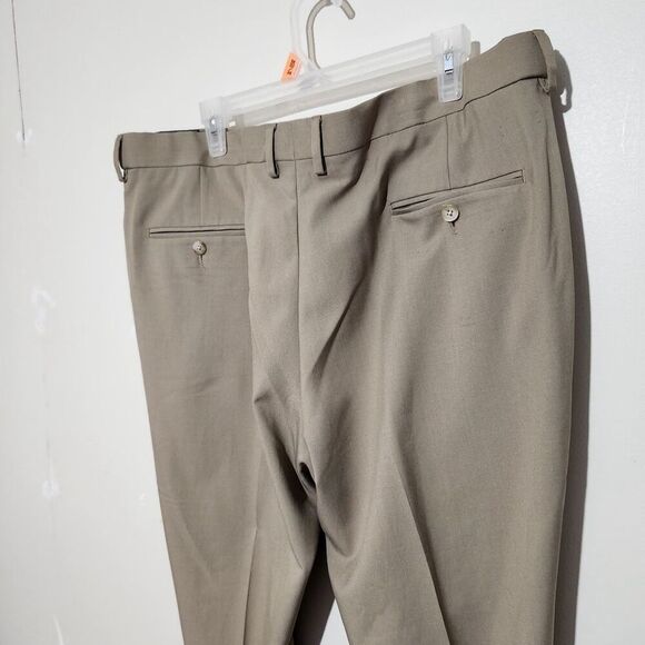 Haggar Dress Pants Mens Size 40x29 Pleated Khaki Color Expandable Waist Band - Picture 7 of 12